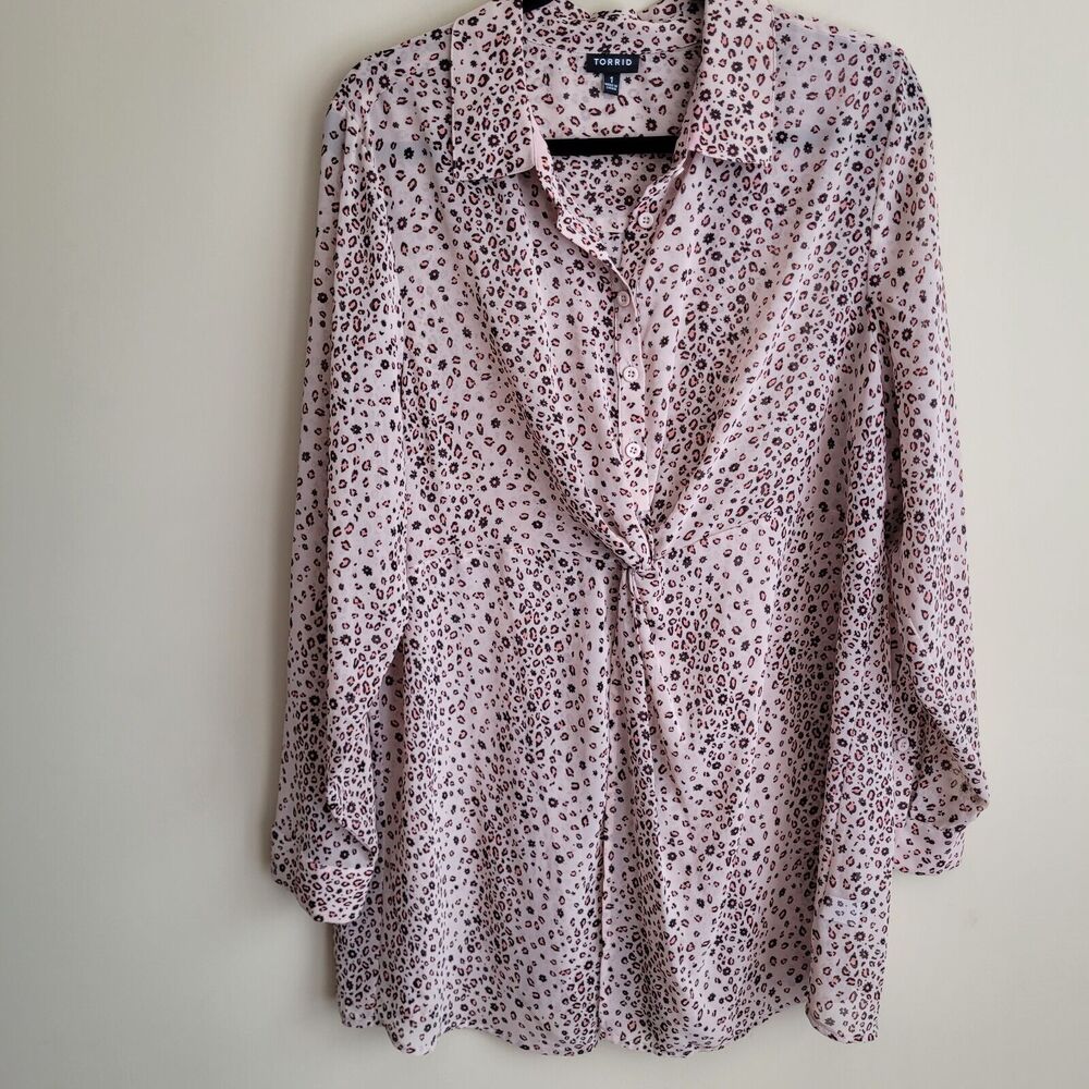 Torrid Womens Blouse Plus Size 1X Chiffon Twist Front Leopard Print Open Sheer